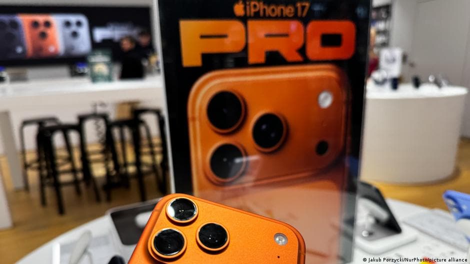 Apple Overtakes Samsung in Worldwide Phone Sales