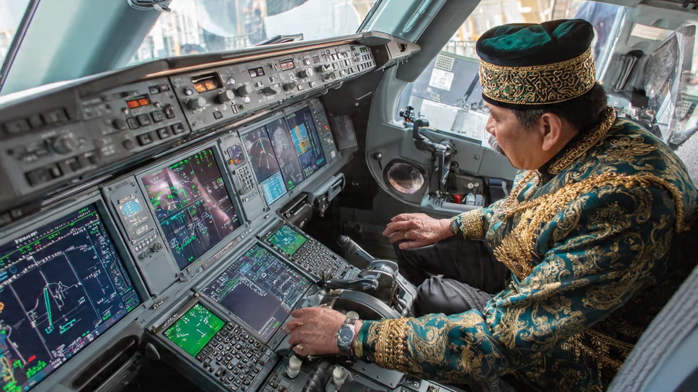 A Sultan’s Flight Added a Human Touch to Regional Diplomacy
