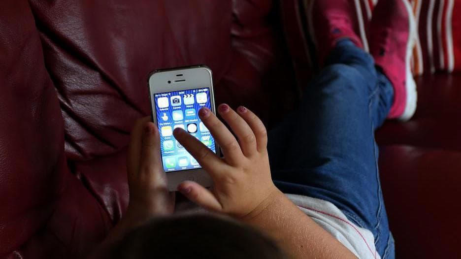 Greece to Ban Social Media for Under-15s Starting Next Year