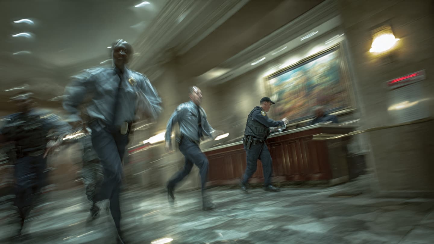 Under Crystal Chandeliers and Sudden Sirens: A Night of Panic at Washington’s Most Watched Dinner