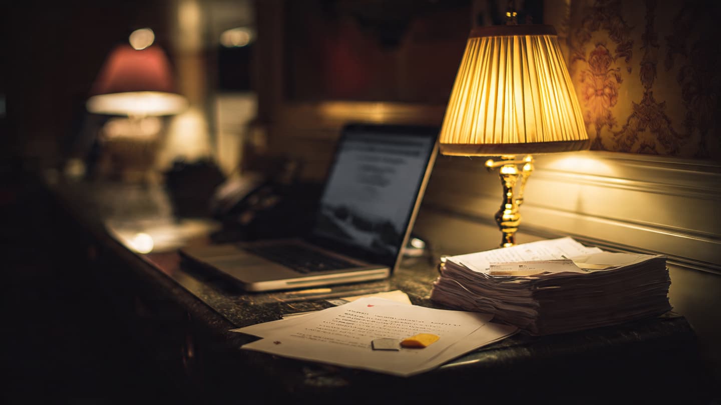 Between Apology and Assault: A Narrative Study of the Writings Left Behind at the Hilton