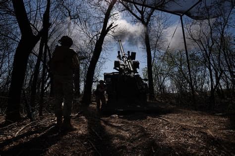 Russia Strikes Targets in Kyiv Region as Ukraine Holds Door Open for Easter Truce