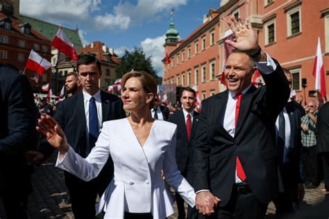 Poland’s President Plans Constitution Rewrite Amid Political Tensions