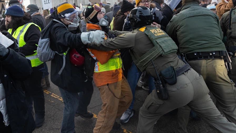 Justice Department Subpoenas Governor Walz and Others in Immigration Enforcement Obstruction Investigation