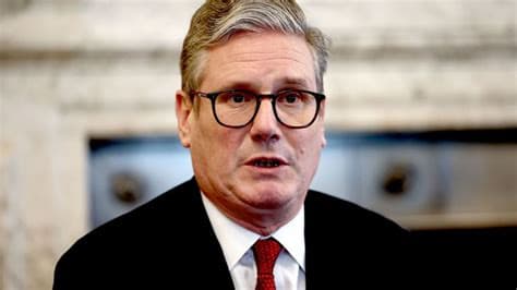 Starmer Faces Perilous 24 Hours as Streeting Prepares for Leadership Bid