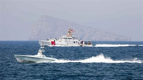 UK Promises Jets, Drones, and Warship for Strait of Hormuz Defence Mission