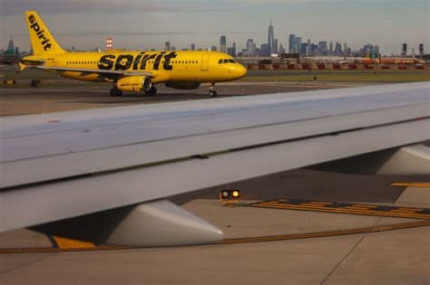 Spirit to Halt All Flights as of Early Saturday