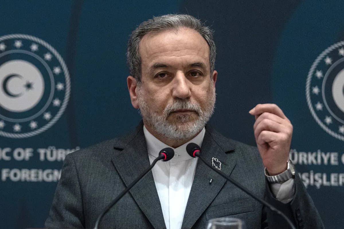 Iran’s FM Confirms Contact with US Envoy Witkoff, Denies Ongoing Talks