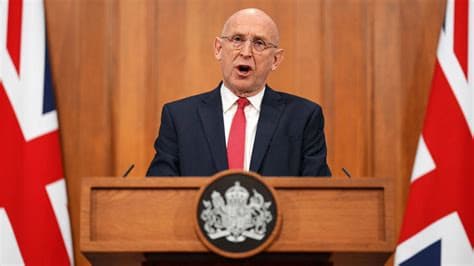 UK Claims Russia Conducted Submarine Operations Near Undersea Cables and Pipelines