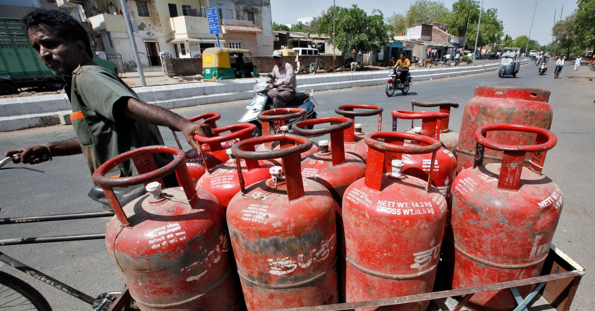 India Graveyard Raid Uncovers Hidden Cooking Gas Canisters Amid Shortage