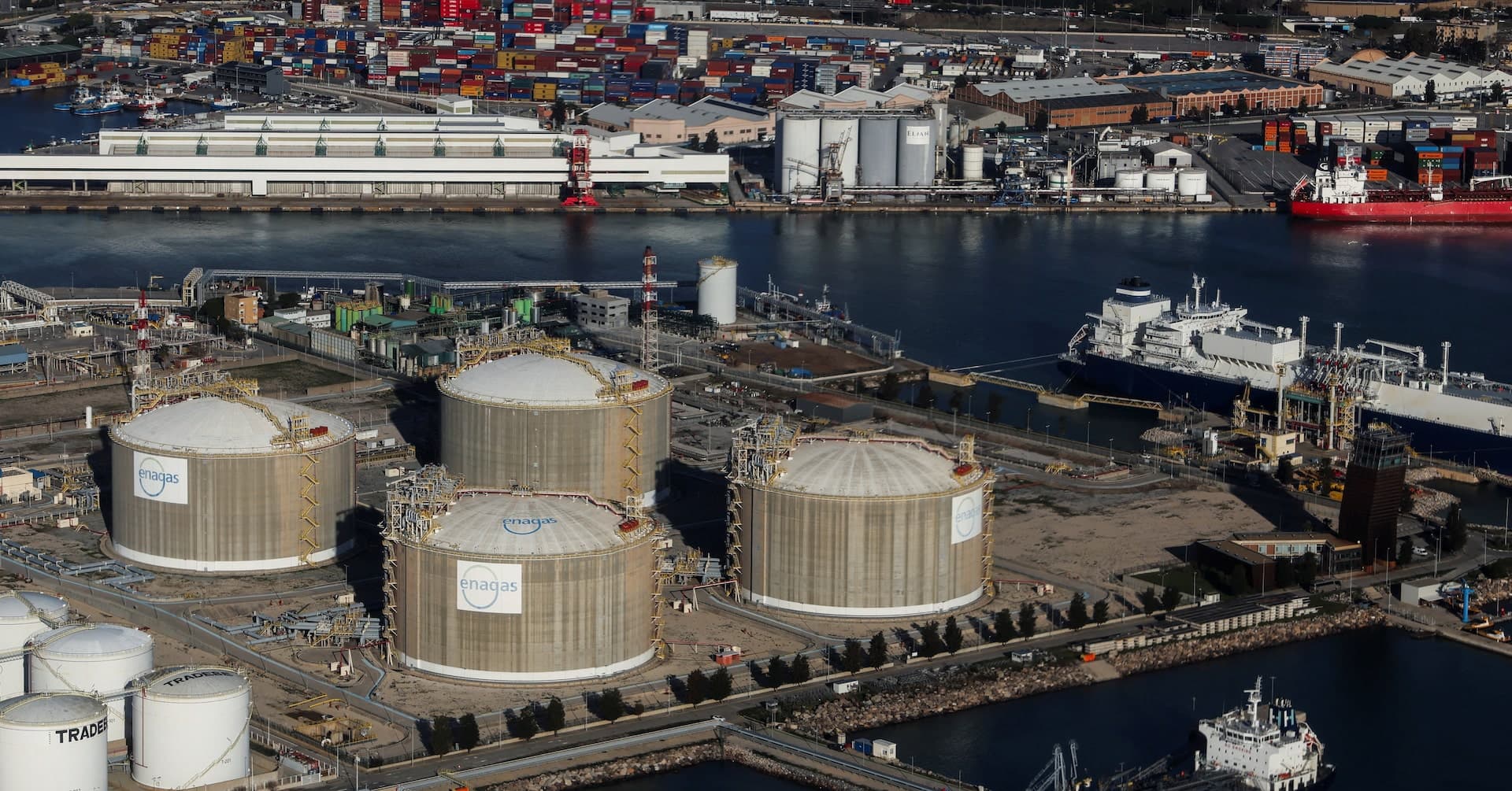 Spain Achieves Record Imports of Russian Gas Amid Energy Demands