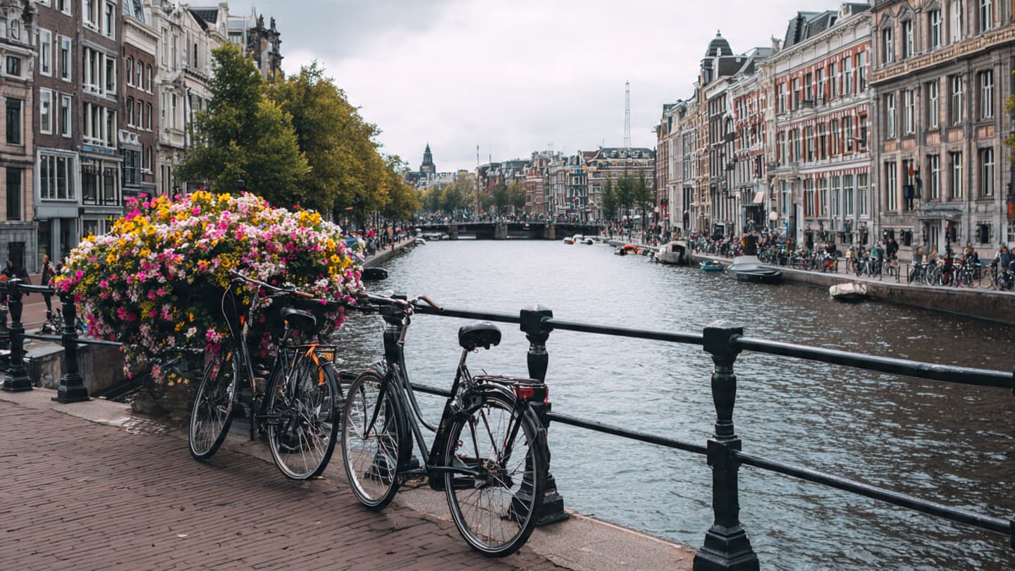 What No Longer Appears: Amsterdam’s Quiet Rewriting of Public Space
