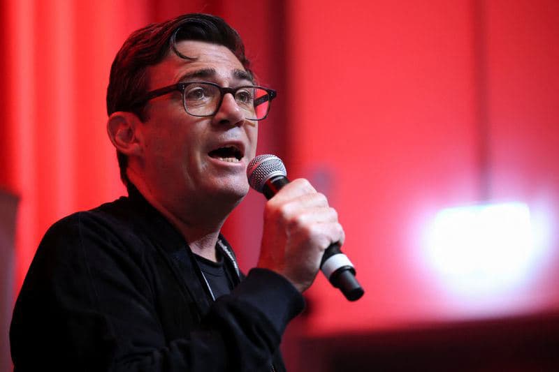 UK Bond Yields Rise After Report of Route Back to Parliament for Starmer Rival Burnham