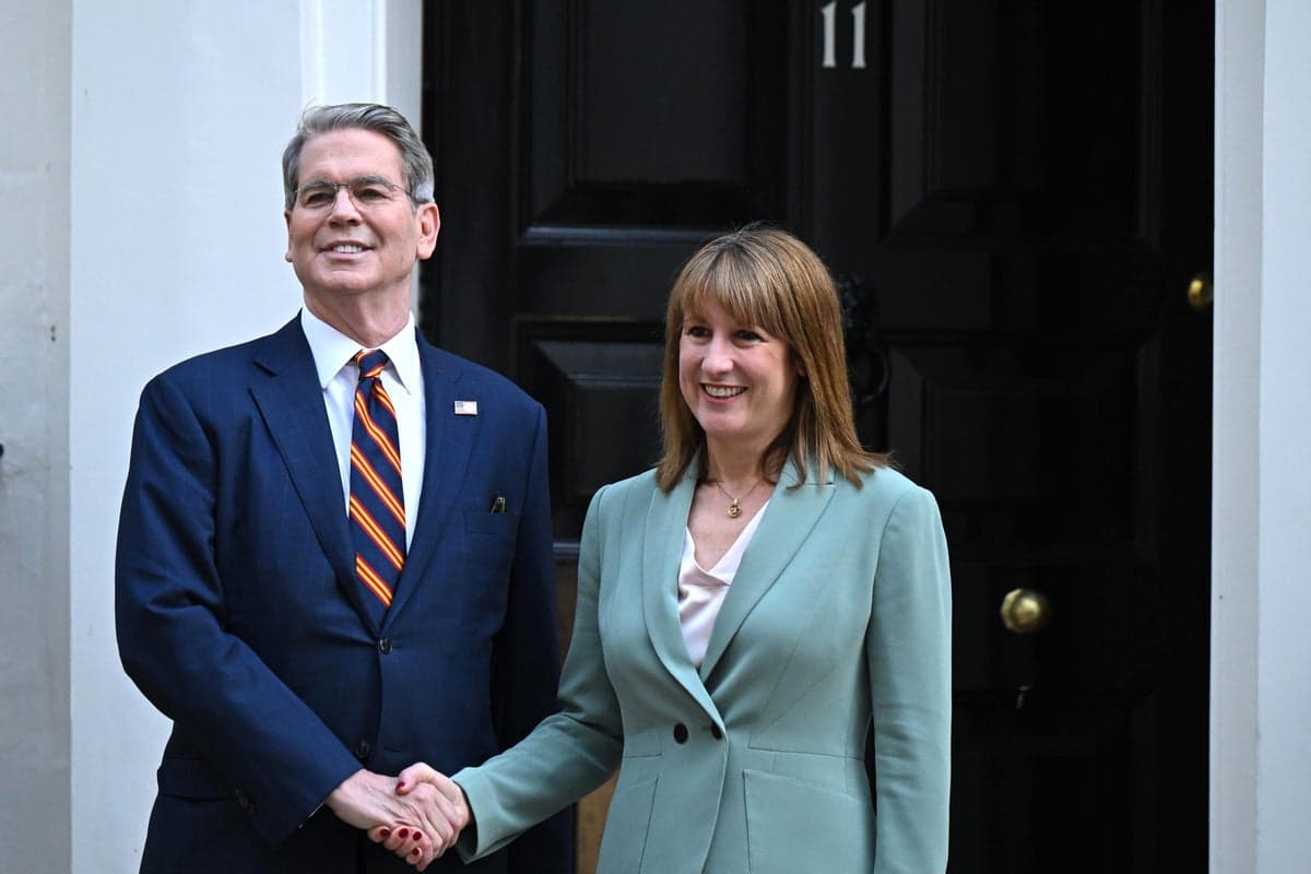 Rachel Reeves and Scott Bessent Argue in Washington Over Iran War