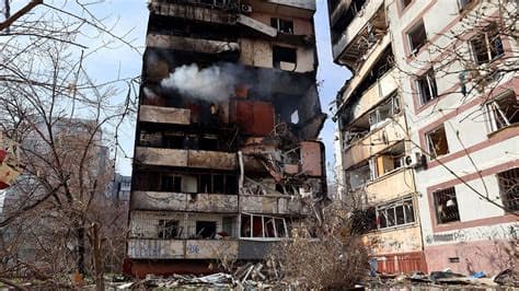 Ukrainian Drone Hits Apartment Building in Russian City of Yekaterinburg, Local Official Says