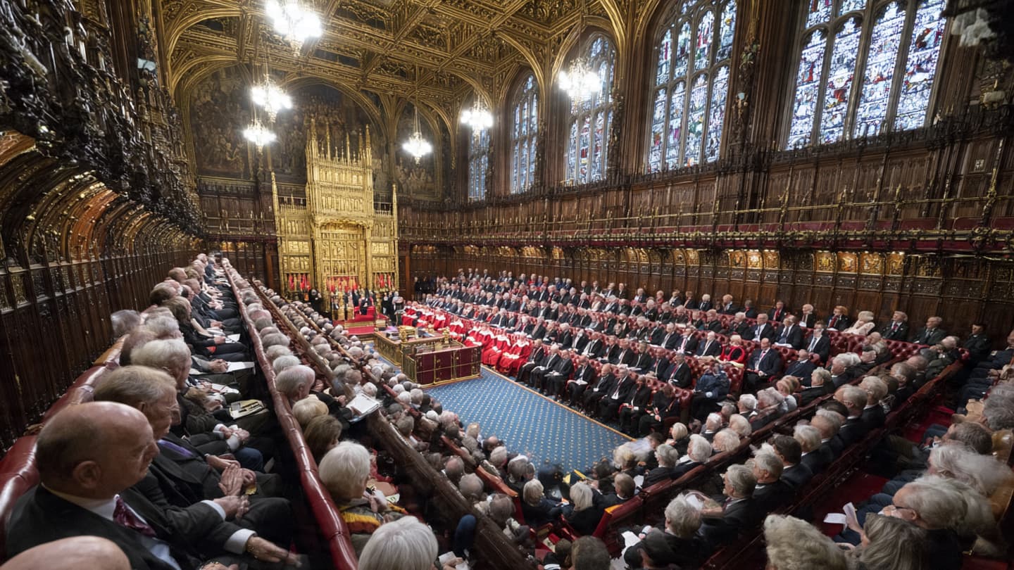 When Stability Begins to Tremble, Britain Finds Itself Listening to Old Echoes Again