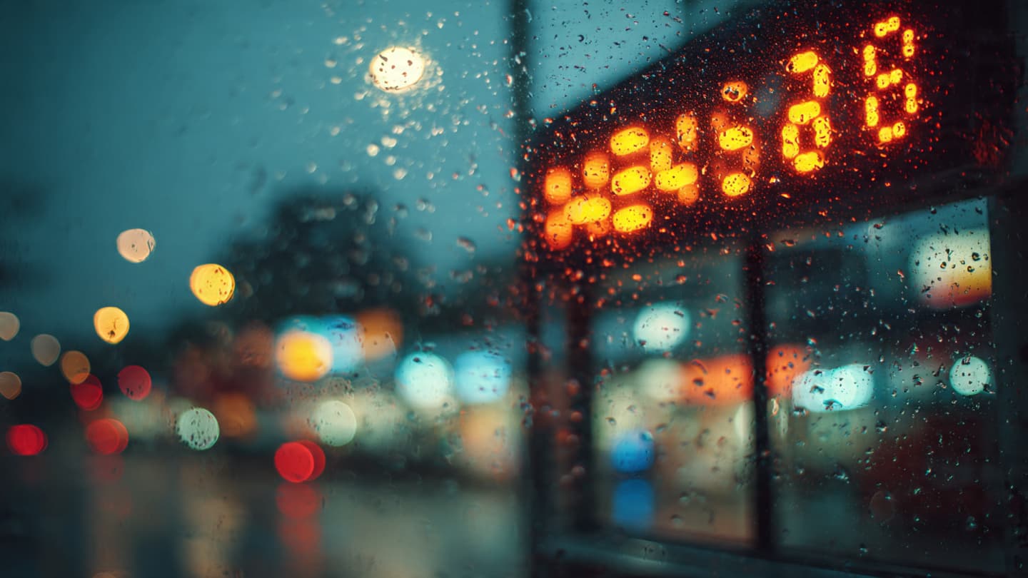 The Heavy Toll of the Pump: Reflections on the March Winds of Australian Retail Spending