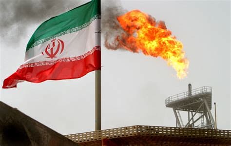 Iran Threatens Retaliatory Attacks on Oil Facilities Across Gulf Following Israeli Strikes