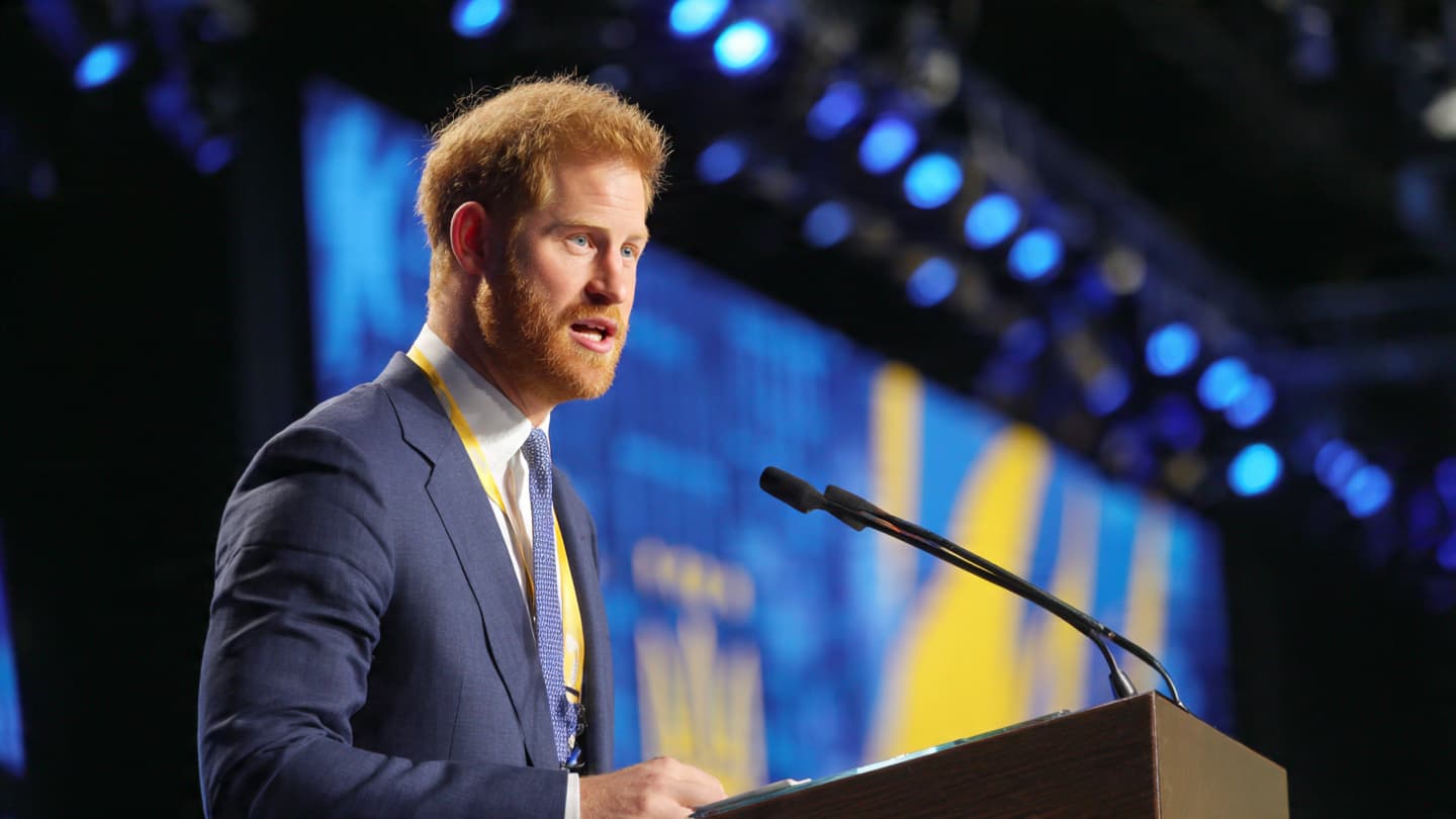 When Old Crowns Fall Silent and New Voices Rise: Reflections on Britain, America, and War