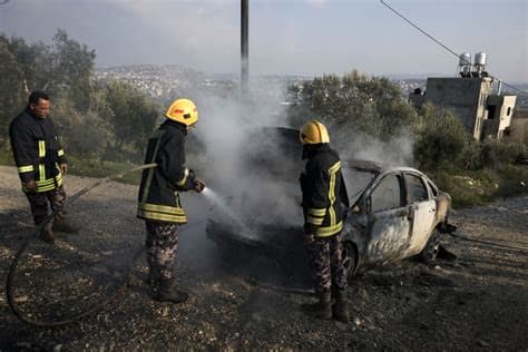 Israeli Settlers Smash Cars and Set Fires in Attacks on Palestinians in the West Bank