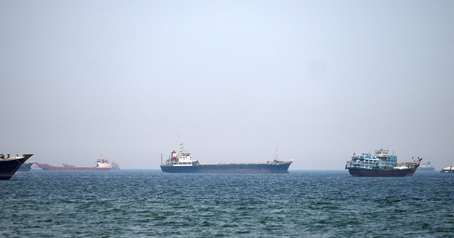 U.S. Seeks New Coalition to Resume Maritime Traffic in Hormuz, Reports WSJ