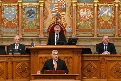 Hungary’s Opposition Party Moves to Amend Constitution for Prime Minister Term Limits