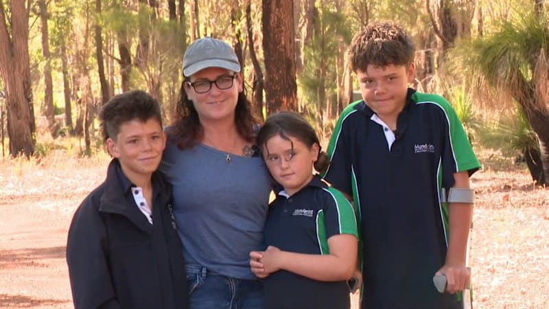 Super Hero Teen Swims Four Kilometers to Save His Family