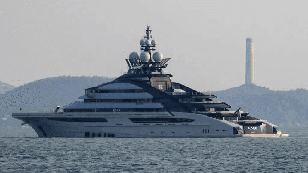 Ghost of the Gulf: $500M Russian Superyacht Slips Through Hormuz Blockade