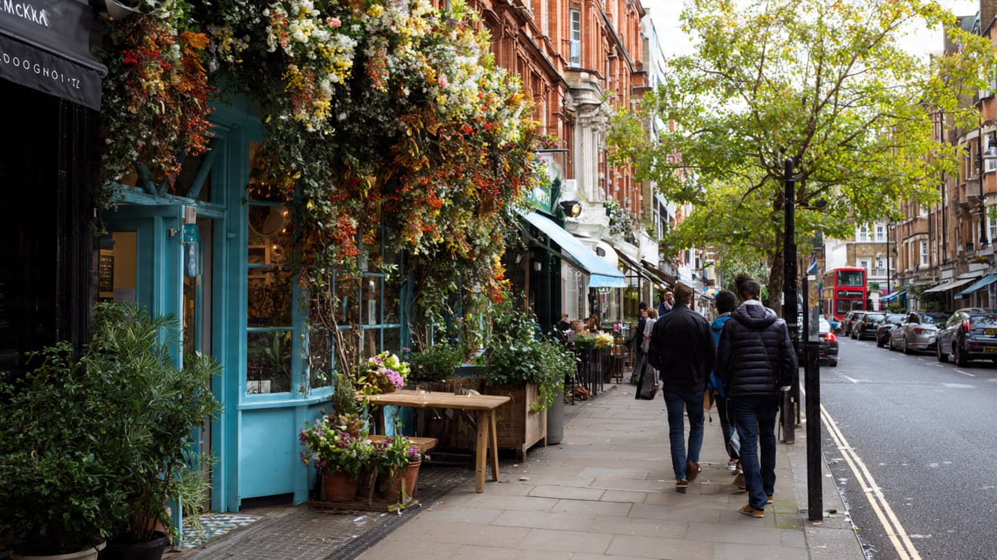 From Stillness to Action: A Brief Encounter That Altered the Flow of a London Street