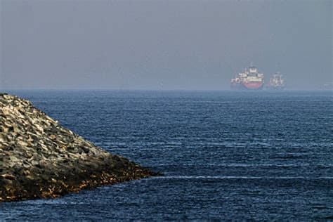 Korea Weighs Hormuz Mission Options Led by US, UK-France Coalitions