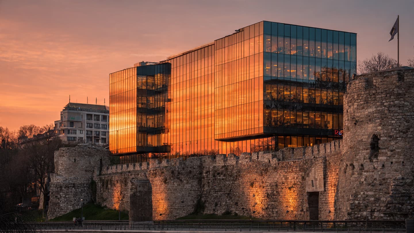 Silicon and Stone: A Quiet Revolution Among the Ancient Foundations of the Belgrade Streets