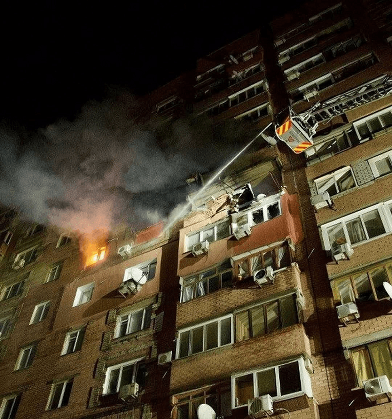 Russian Missiles Target Dnipro Residential Zones: Casualties Mount in Brutal Overnight Assault