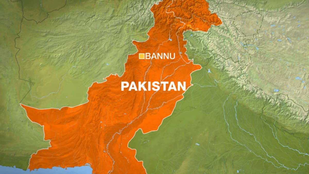 Car Bomb Attack and Ambush in Northwest Pakistan Kill at Least 21 Police Officers