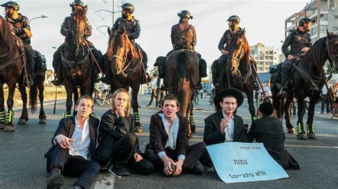 Israel's Government Expected to Collapse Over Ultra-Orthodox Military Draft