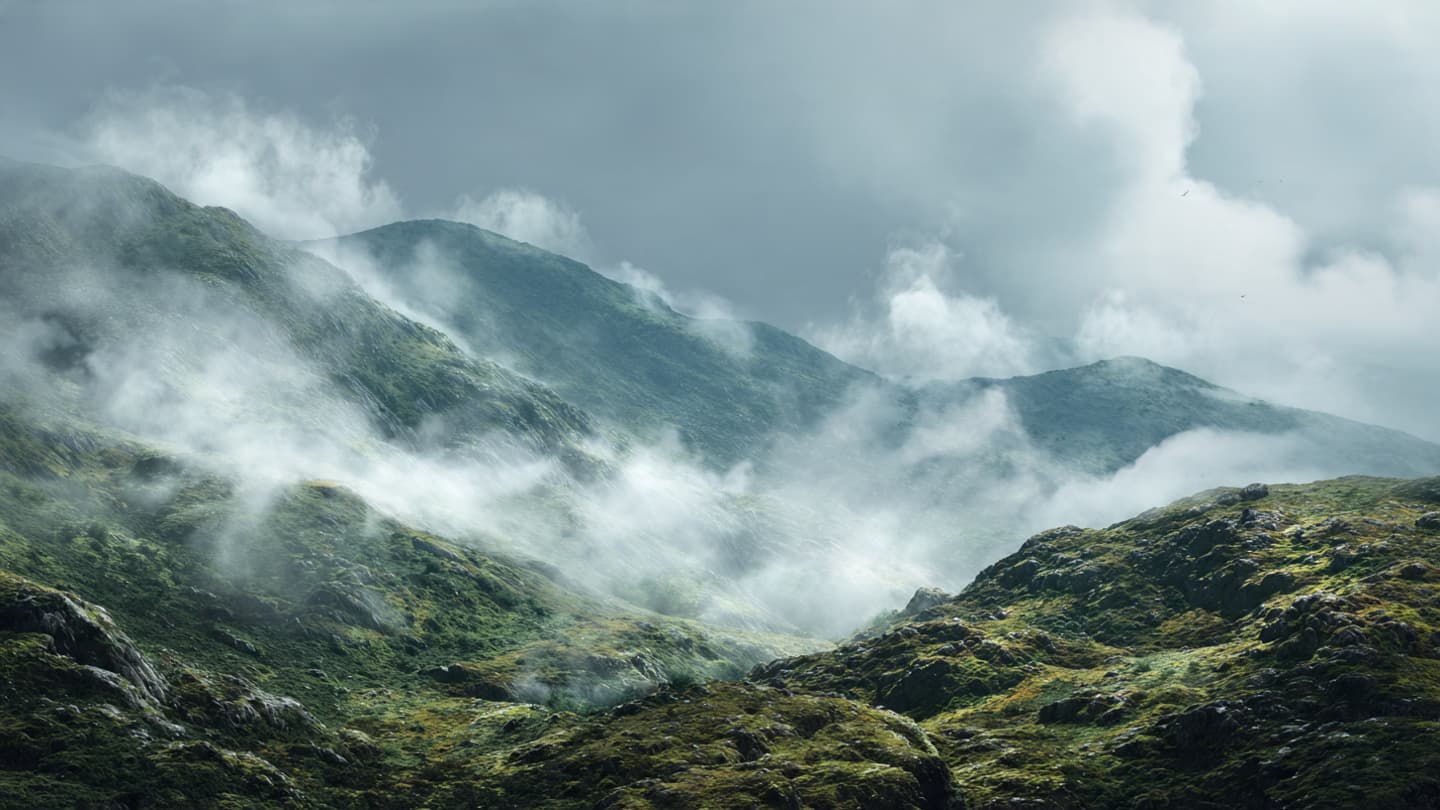 When the Mountain Vanishes in White: A Rescue Conducted Within the Kerry Fog