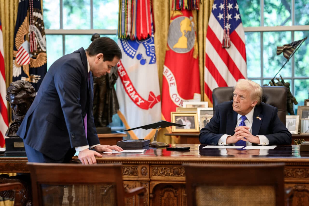 Right-Wing Latin American Governments Convene on Security and Democracy; U.S. Involvement Noted