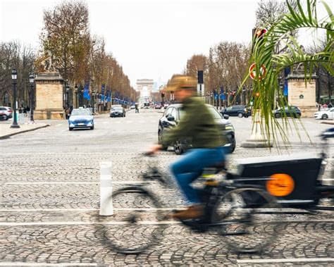 How Paris Swapped Cars for Bikes and Transformed Its Streets