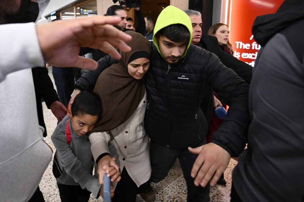 Three Australian Women Back from Syria Face Slavery and Terrorism Charges Over Alleged IS Links