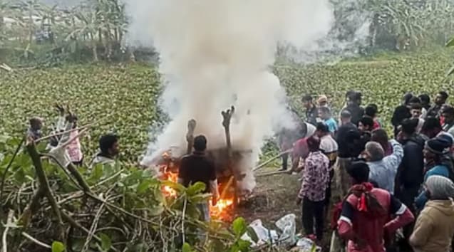 Bangladesh: Hindu Man Jumps into Canal to Escape Mob