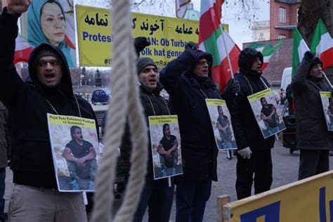 Iran Executes Protest Detainee in Relation to Basij Base Fire Incident