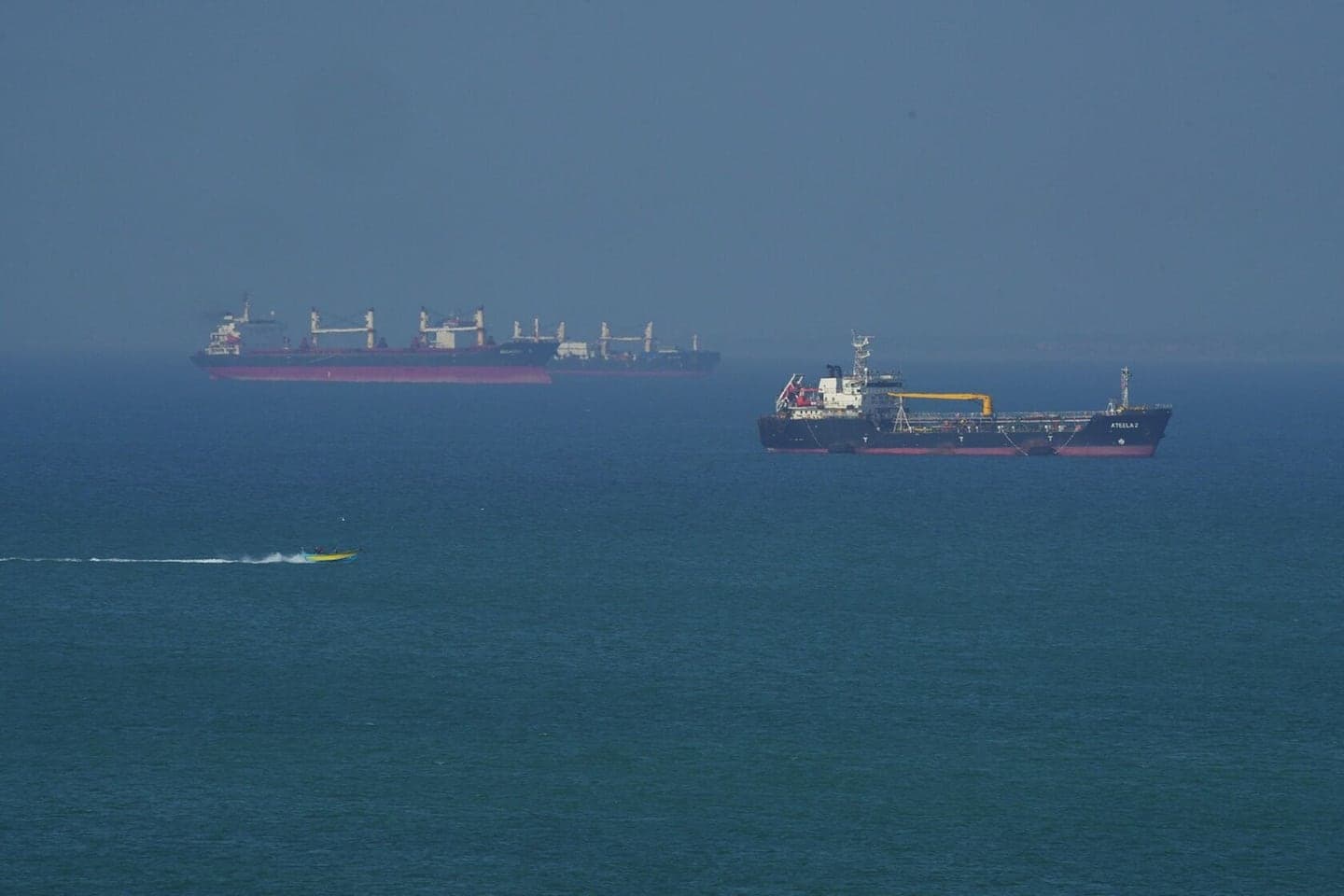 Qatari LNG Tanker Sailing Towards Hormuz Strait, Shipping Data Shows