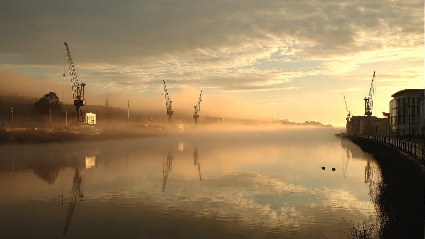 Where the Tide Meets the Silent Stone: A City Watches the Darkening Bristol Water