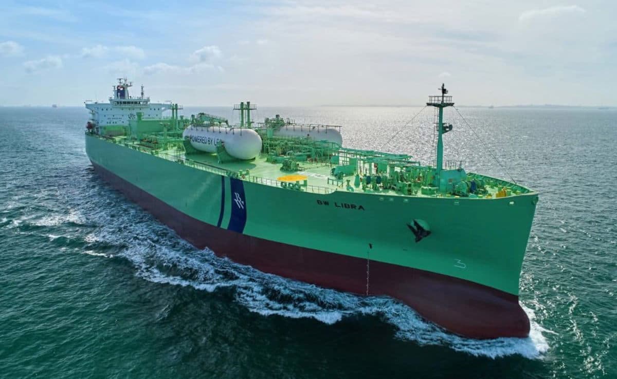 Eight Indian Vessels Cross the Strait of Hormuz: Among the Highest in Global Traffic