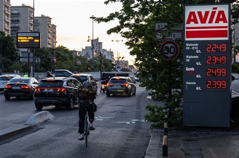 Brussels Considers Allowing Fossil Fuel Companies to Exceed EU Pollution Limits