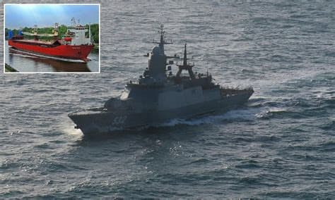 Kremlin Defends Actions Against ‘Piracy’ as Russian Frigate Escorts Tankers Through English Channel