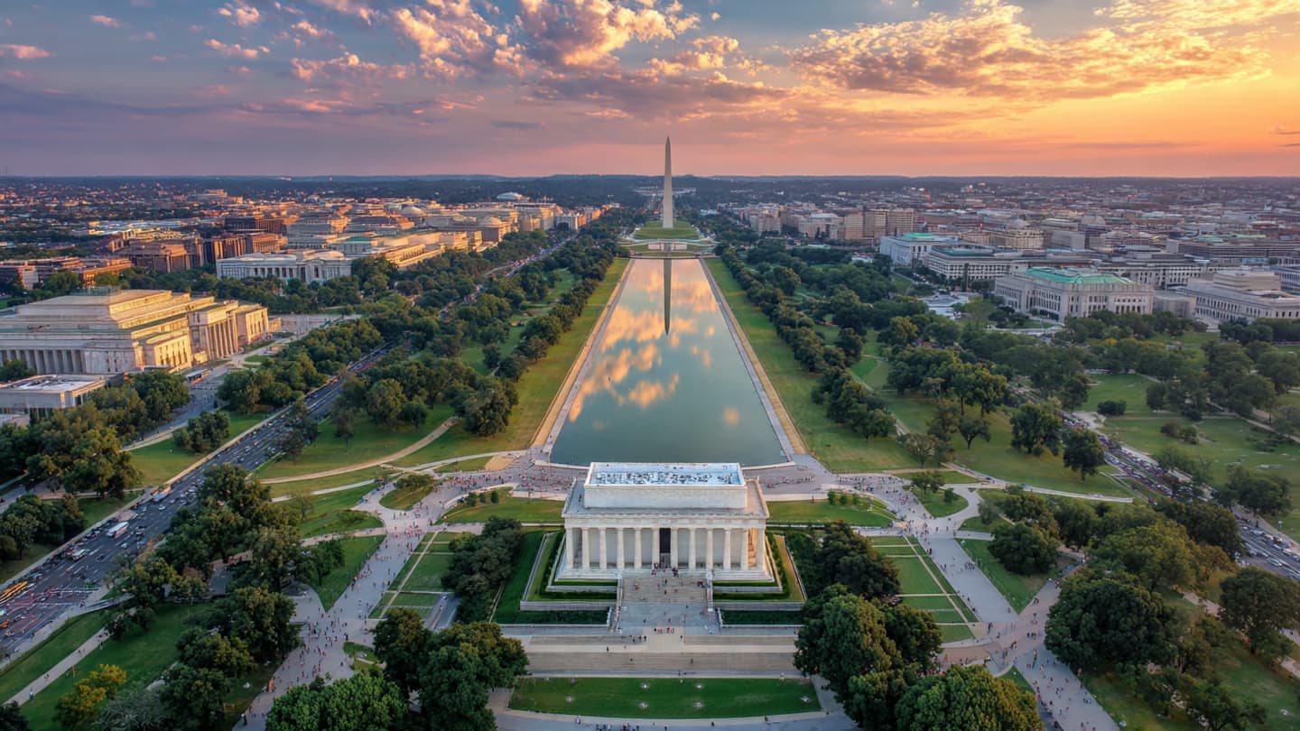 The Color of Reflection: How a Pool Before Lincoln Became Part of America’s Argument