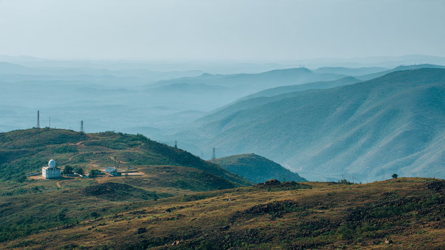 Where Hills Hold Their Breath: Southern Lebanon and the Quiet Weight of Entrenched Lines