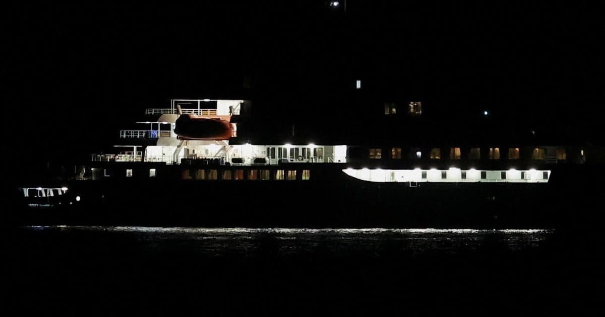 Cruise Ship Stricken by Hantavirus Reaches Canary Islands for Evacuation