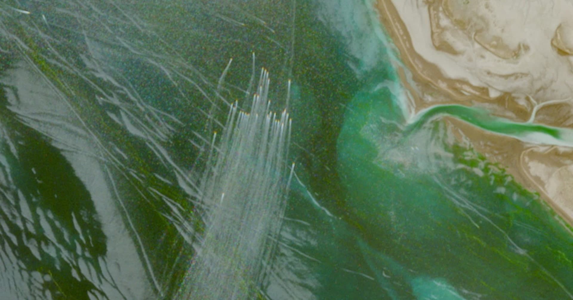 Iran Fast-Boat Swarms Add to Hormuz Threats for Shipping