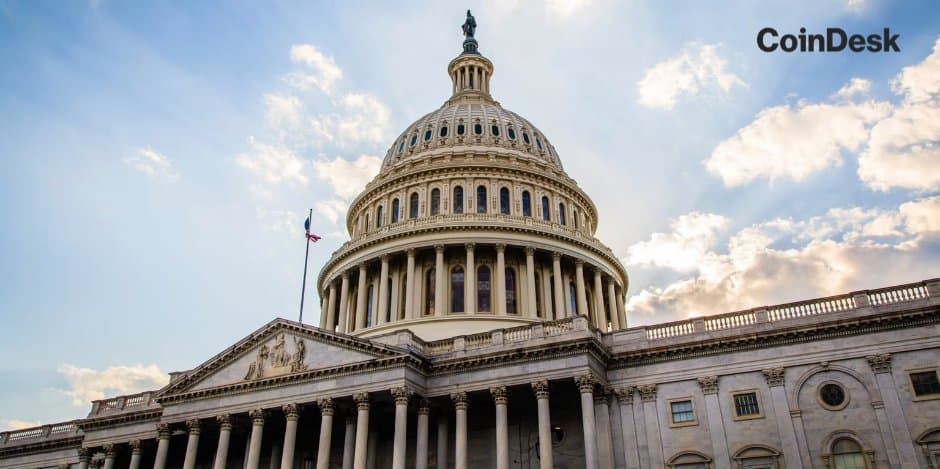 Bitcoin Halving Countdown Meets U.S. Regulation Tensions — Crypto Enters Critical Phase
